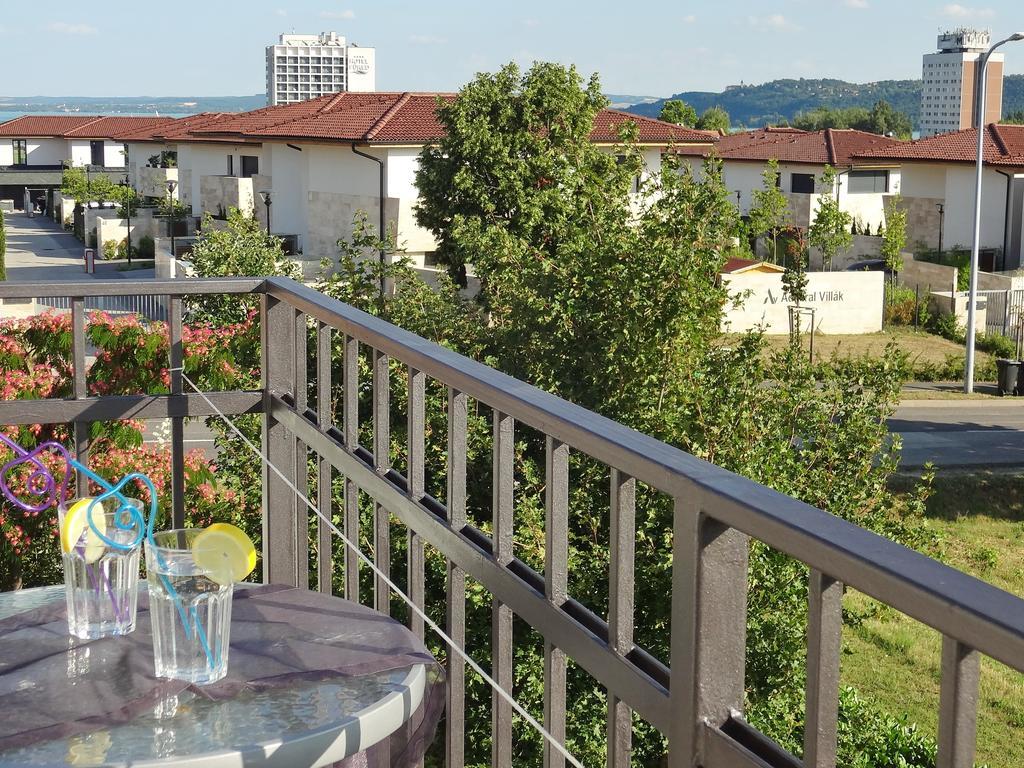 Albizia Apartments Balatonfured Exterior photo