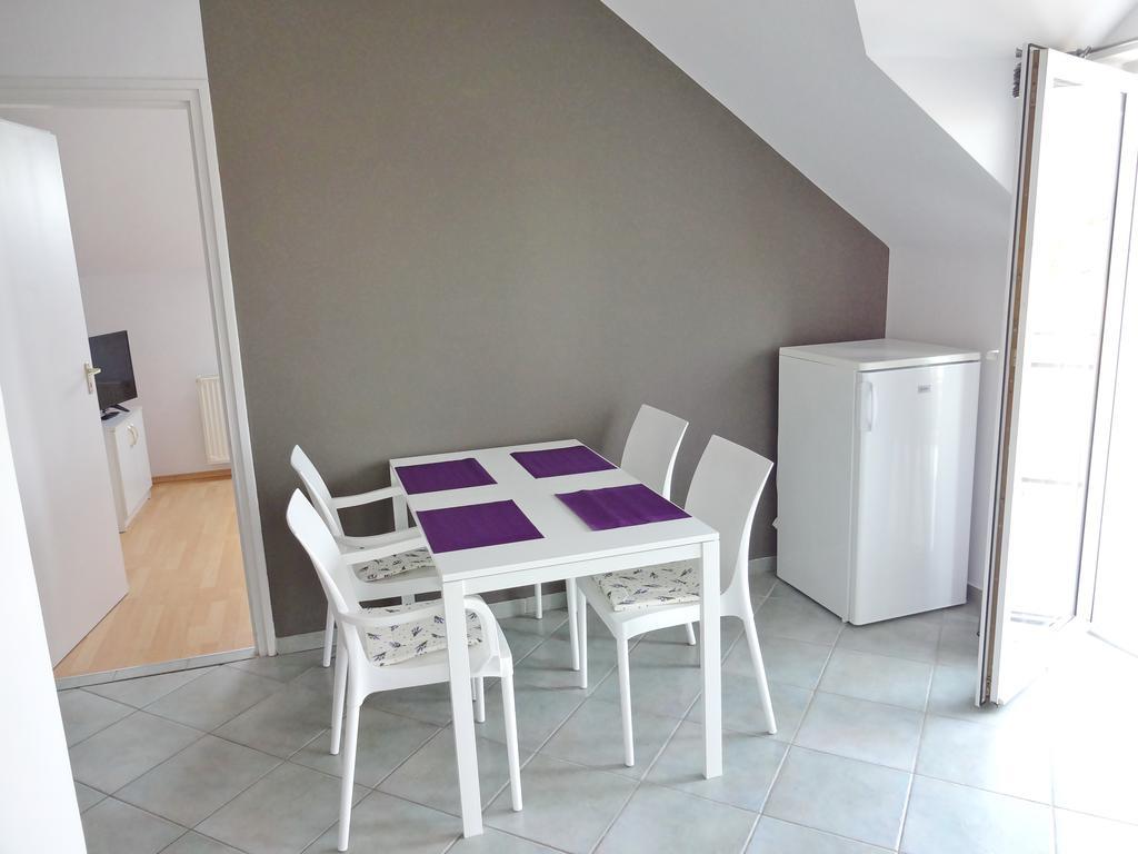Albizia Apartments Balatonfured Exterior photo